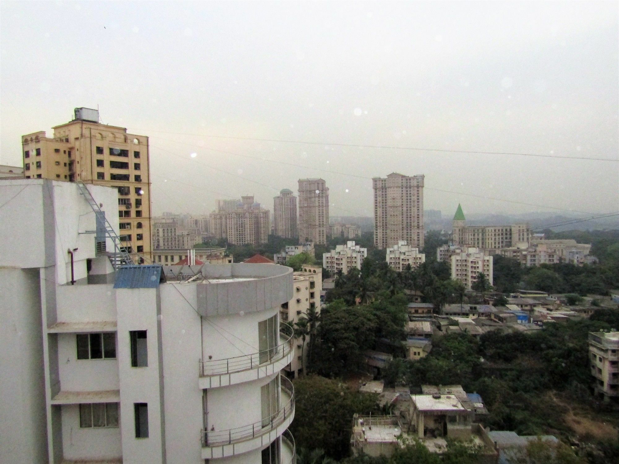 Dreams Apartment Mumbai Exterior foto